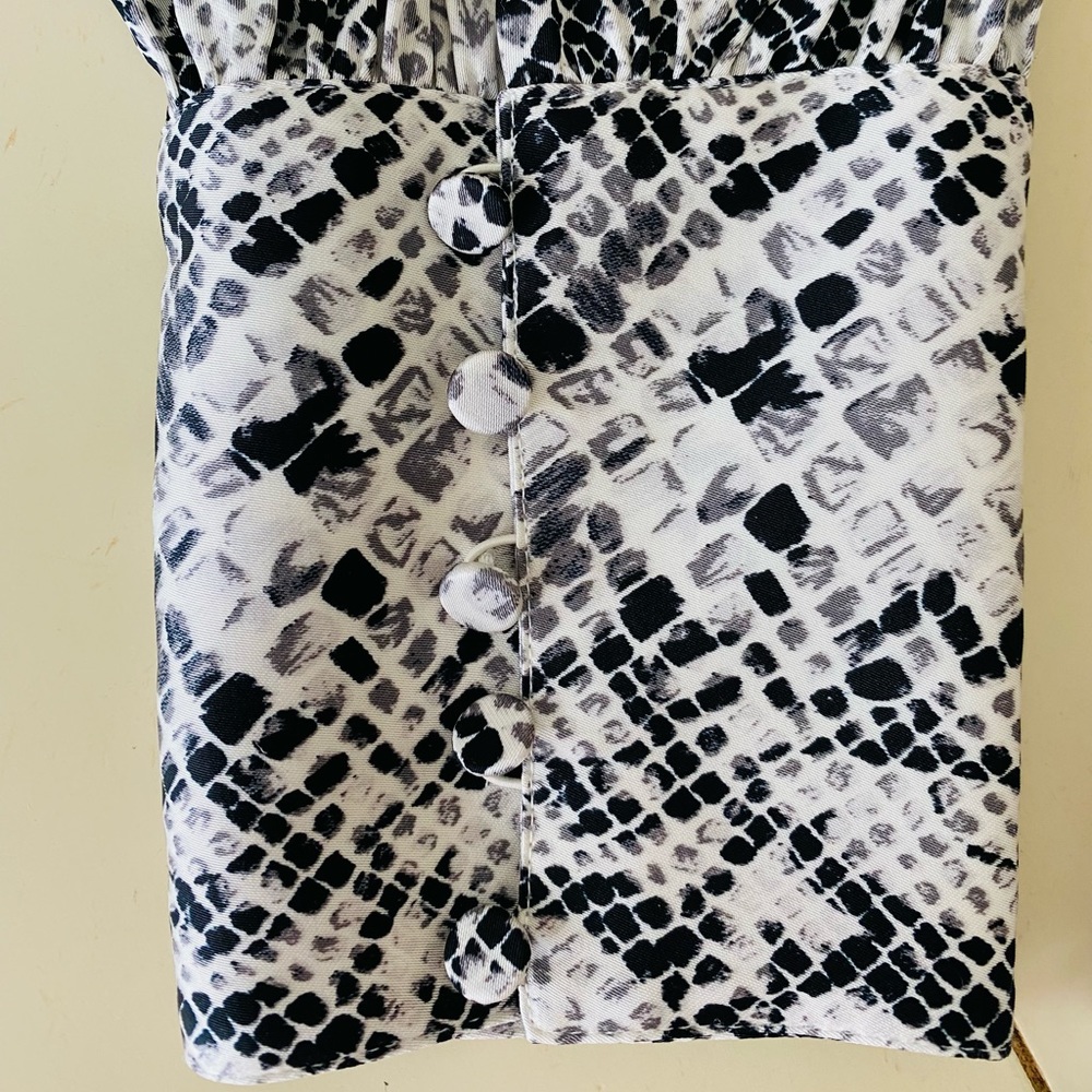 Good American Satin Python Duster - Picture 7 of 12